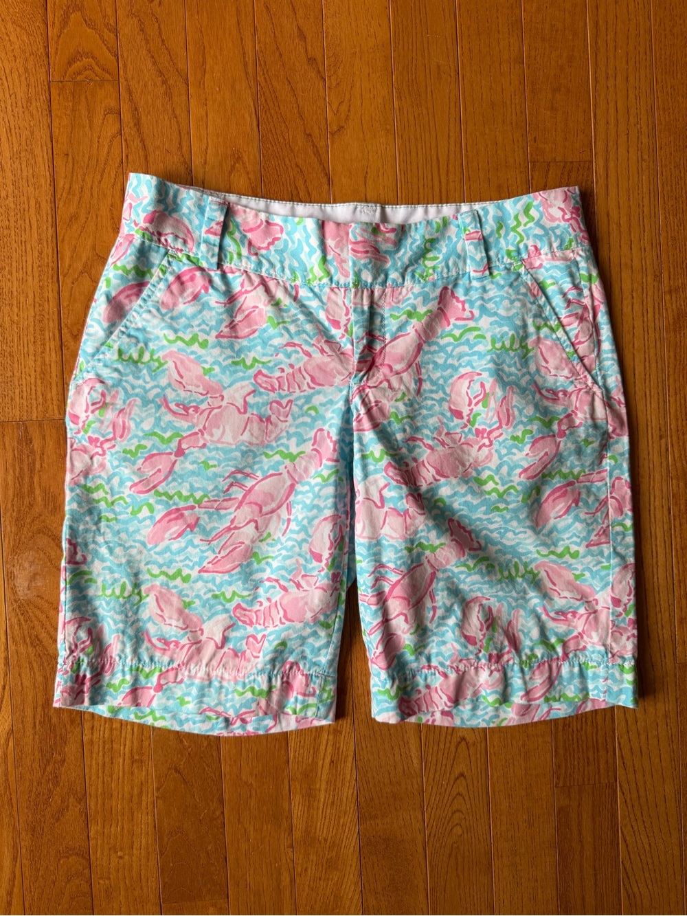 Lilly Pulitzer Lobstah Roll The Chipper Short Pink Lobster Bermuda Shorts Size 2